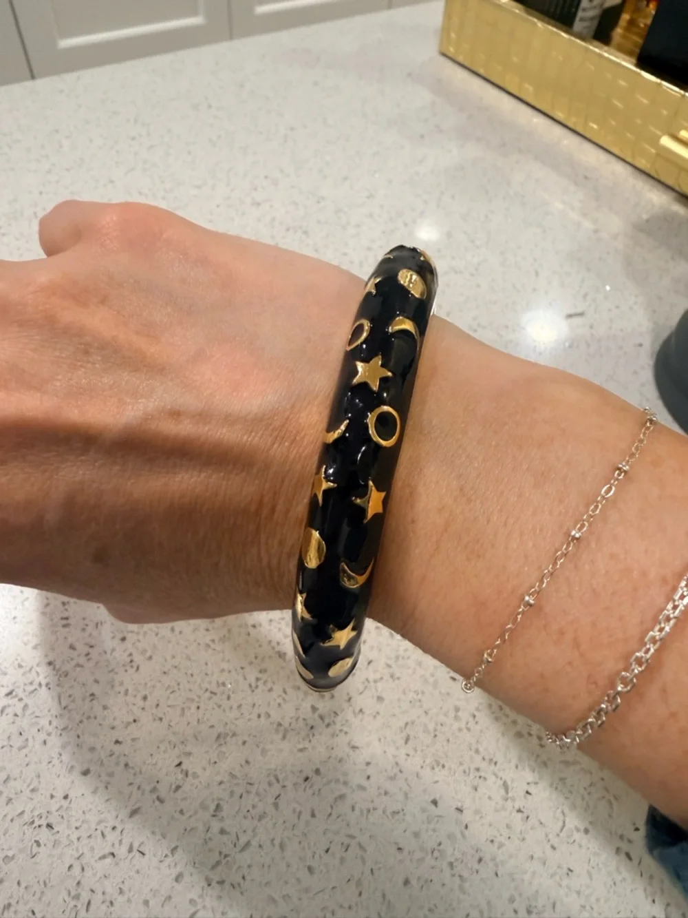 Vintage Kenneth Jay Layne (KJL) Night Sky Bangle in Black and Gold - Picture 6 of 8